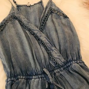 Ripcurl romper xs.  Denim color.  Very cute!